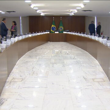 Lula reúne ministros para alinhar o discurso do Governo