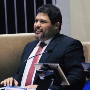 Renato Meireles assume bloco da oposição em Guarabira