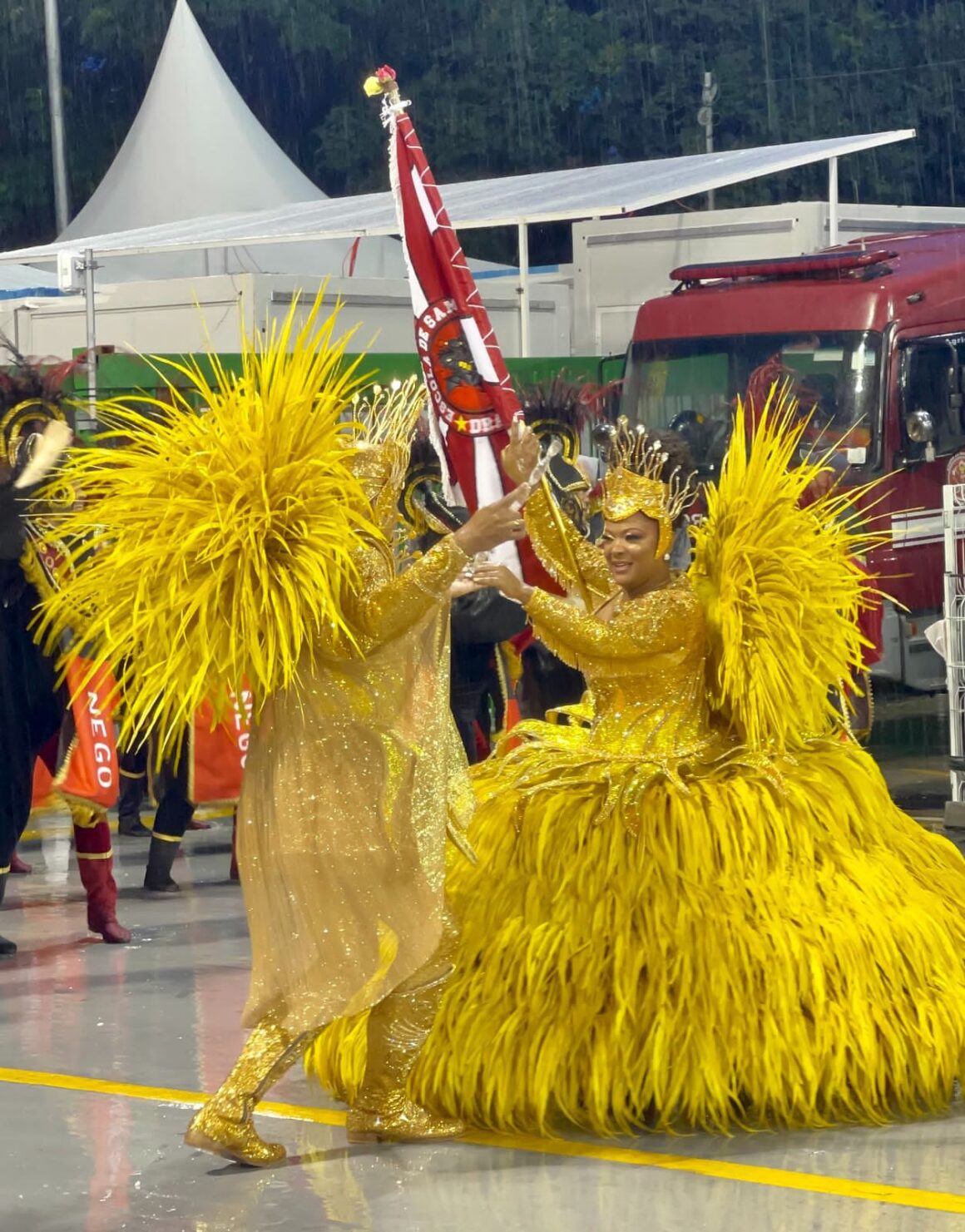 Sol de João Pessoa ilumina desfile da ‘Dragões’ em São Paulo