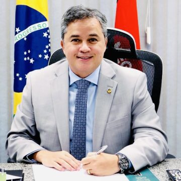 Efraim é o que mais destinou recursos ao HU de Campina Grande