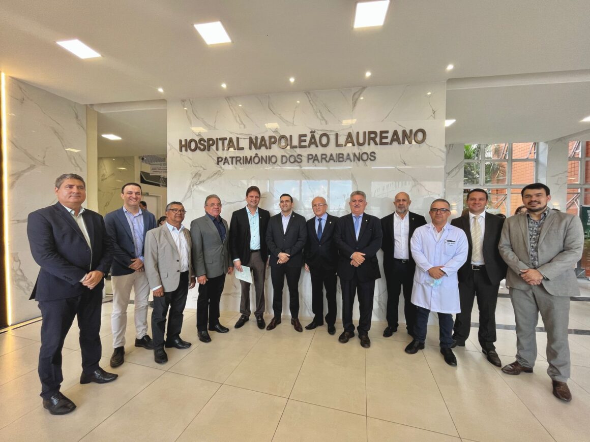 Secretário visita Laureano e garante apoio a tratamento