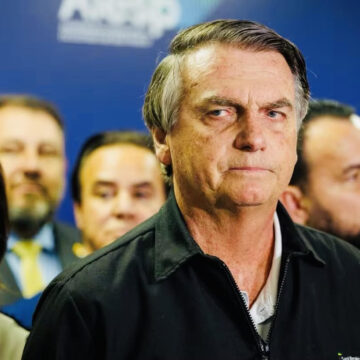 Bolsonaro volta à PF para depoimento sobre “trama”