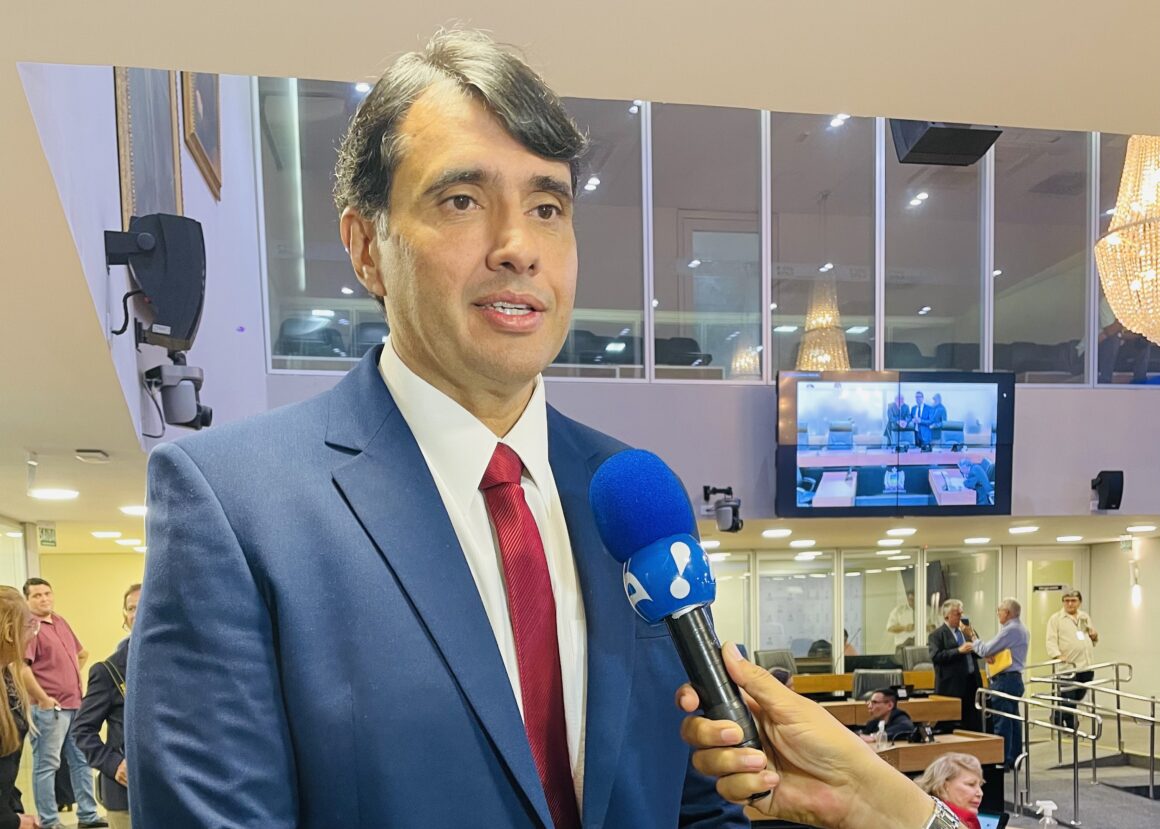 André garante que oposição não sairá dividida em Sousa