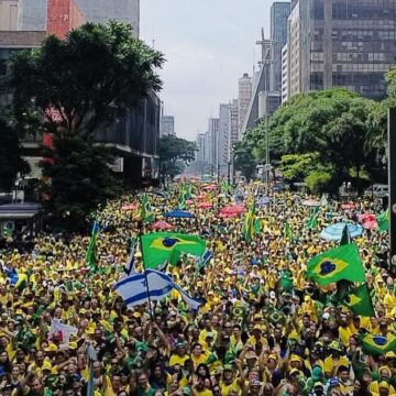 Apoiadores já se concentram na Paulista para ato de Bolsonaro