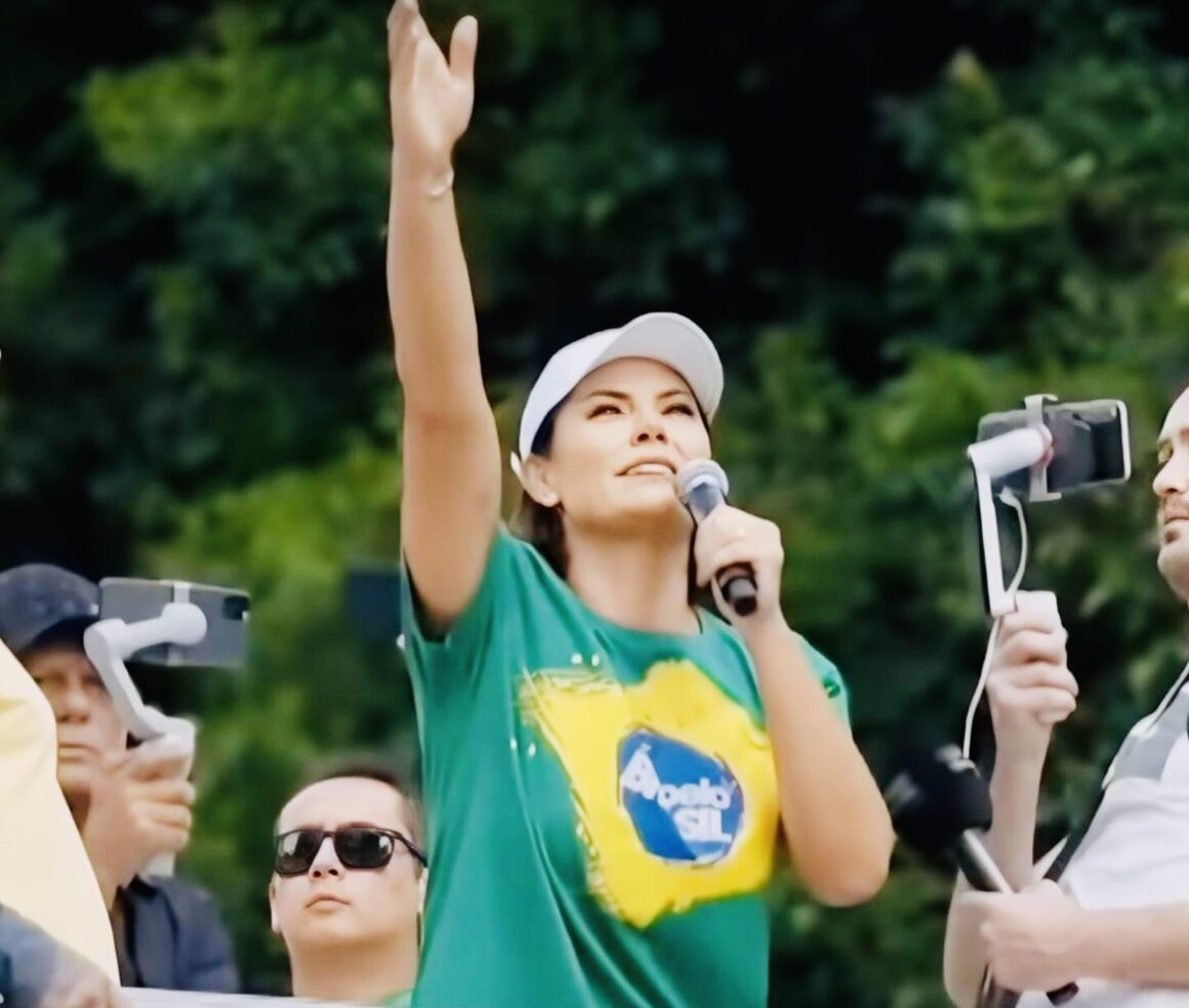 Aprovado título de cidadã paraibana a Michelle Bolsonaro