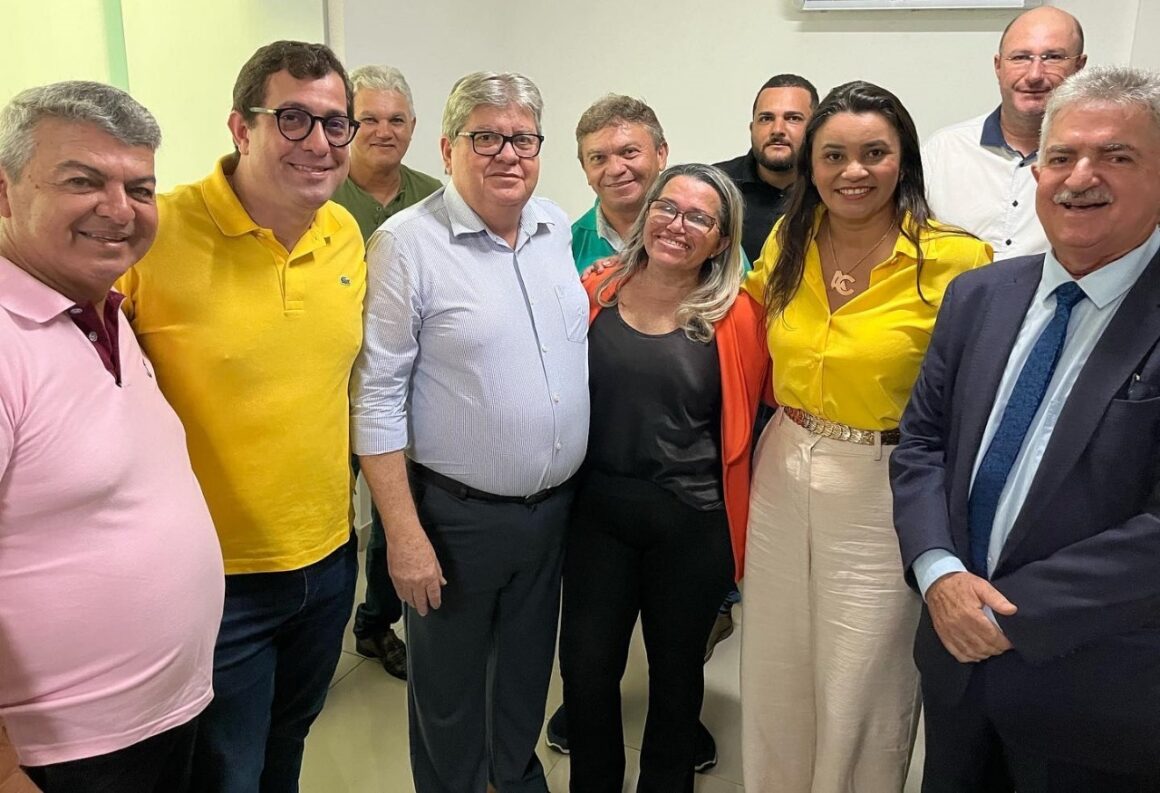 PSB referenda pré-candidatura de Adriana em Caiçara
