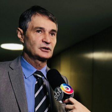 Romero assume liderança do ‘Blocão’ na Câmara Federal