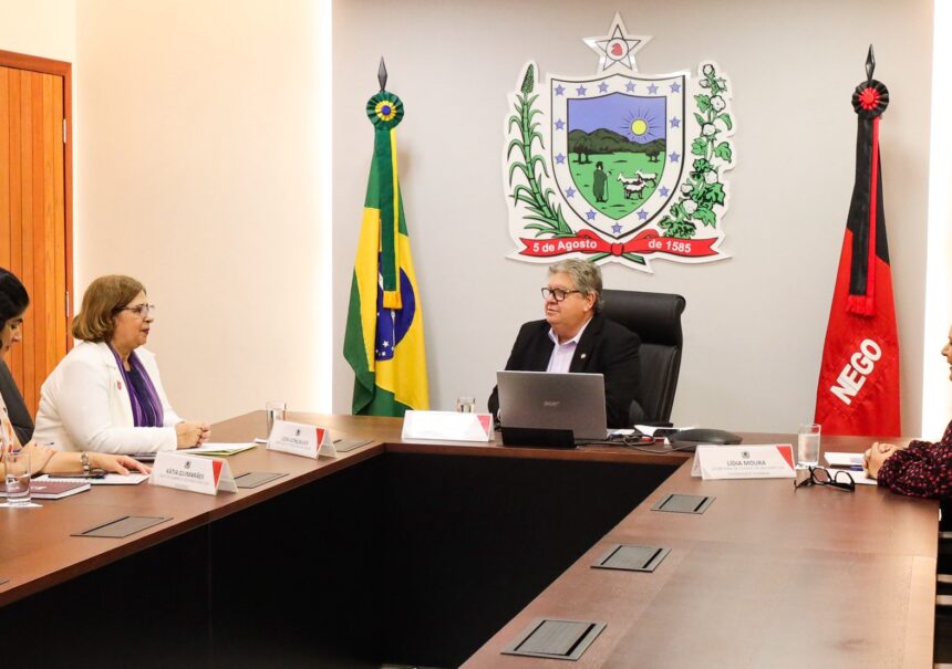 Ministra discute ‘Brasil sem misoginia’ com João Azevêdo