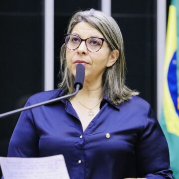 Eliza sugere tentativa de uso da PF para benefício de candidato