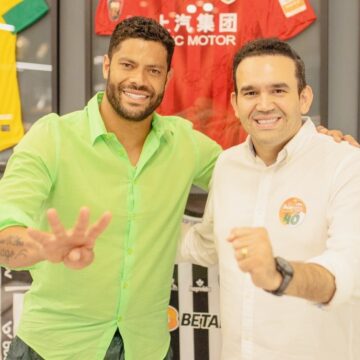 Hulk declara apoio à candidatura de Jhony Bezerra