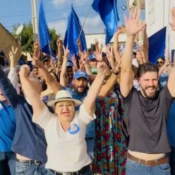 Rúbia mobiliza apoiadores pelas ruas do bairro Jardim Carlota