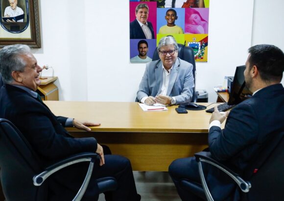 Bosco Carneiro confirma apoio a João Azevêdo na ALPB