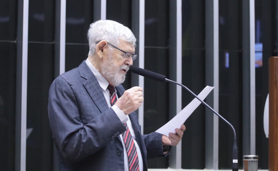 Luiz Couto manda avisar: vai disputar as eleições de 2026