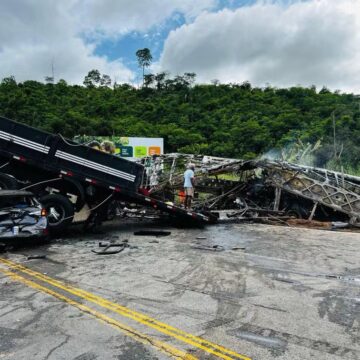 Acidente deixa 38 mortos; o maior no país desde 2007