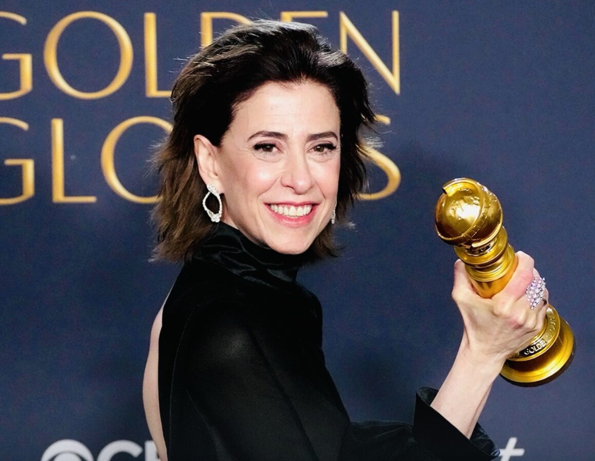 Fernanda Torres faz história e leva o Globo de Ouro 2025