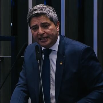 Líder do PL dá dica a senador ‘astronauta’: “ninguém vai à Lula sozinho”