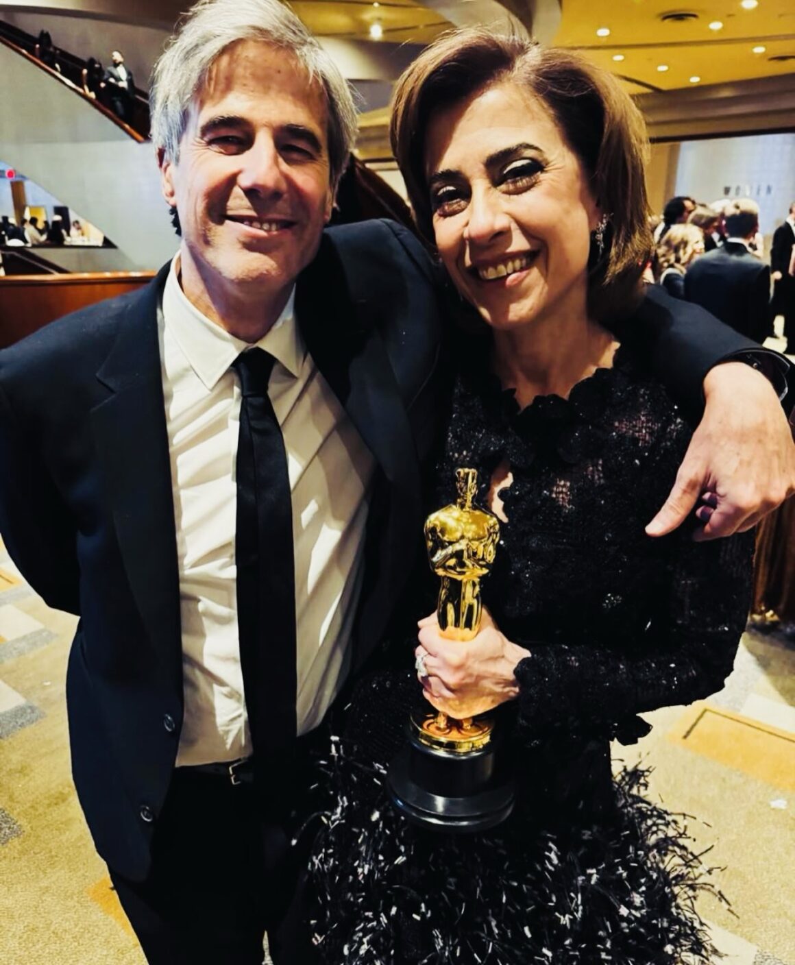 “Ainda estou aqui” faz história e ganha primeiro Oscar do Brasil