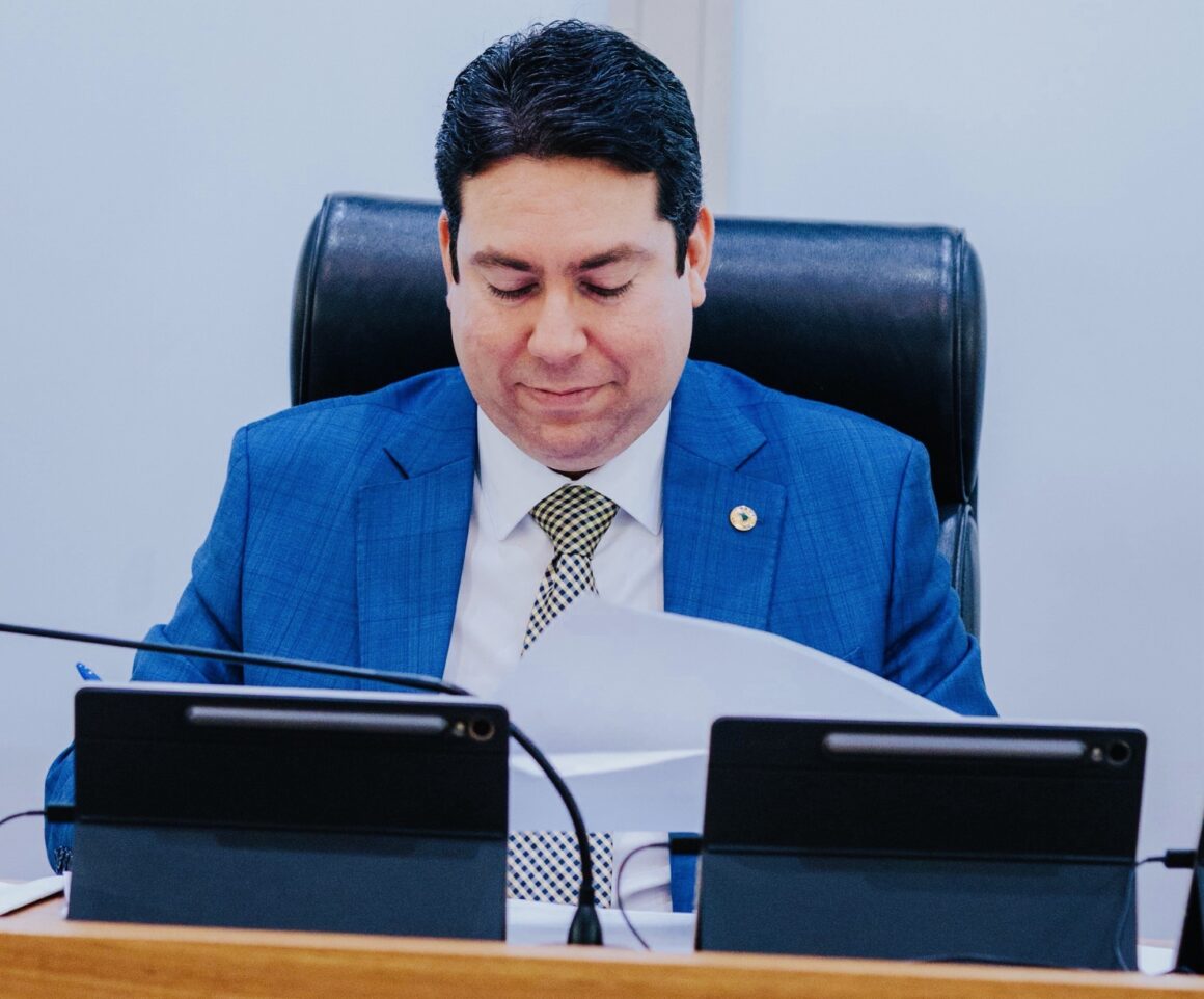 Deputado Felipe Leitão chega ao Republicanos, que formará o G9