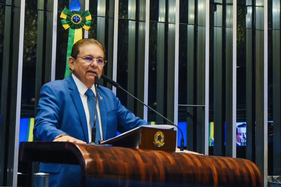 Galdino cobra justiça orçamentária ao Nordeste em sessão no Senado