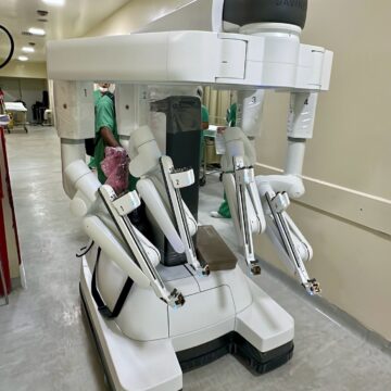 Robô ‘Da Vinci Xi’ chega ao Laureano para modernizar cirurgias oncológicas na PB