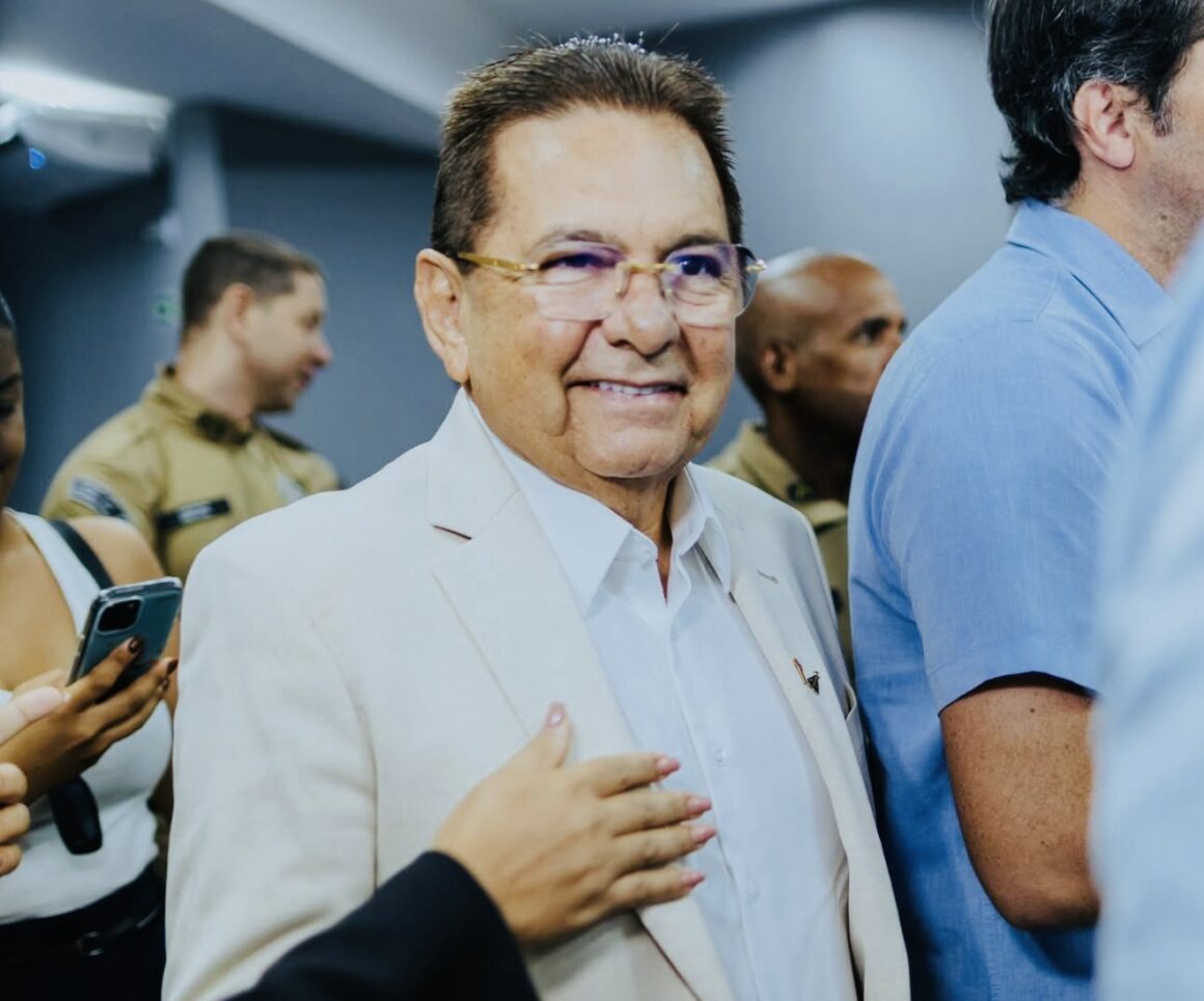 Adriano Galdino tá na pista, mas faz boca de urna para Hugo Motta