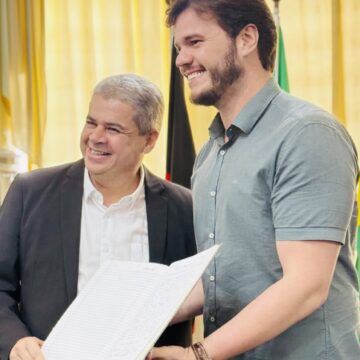 Bruno Cunha Lima transmite o cargo a Alcindor Villarim