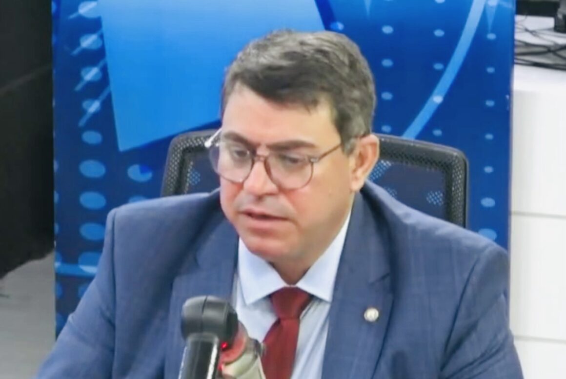 Dinho Dowsley avisa: seguirá Cícero em qualquer cenário