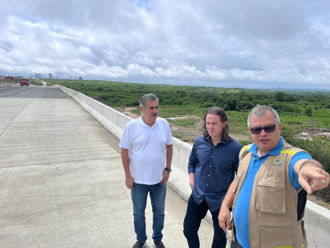 Tráfego em viaduto da duplicação da BR-230 em Campina é liberado
