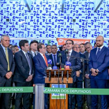 Solidariedade e PRD oficializam federação; na PB, comando ficará com Eduardo Carneiro