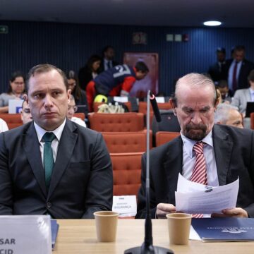 Mauro Cid diz que Bolsonaro editou minuta do golpe e pressionou as Forças Armadas