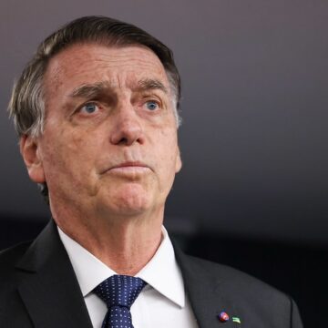 Bolsonaro começa a cumprir pena e será na sede da PF em Brasília