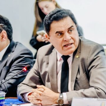 Pelo dito por Santiago, Republicanos aceitaria trocar a ‘cabeça’ pela vice