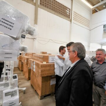 Governador entrega R$ 56,3 mi em equipamentos para a Saúde