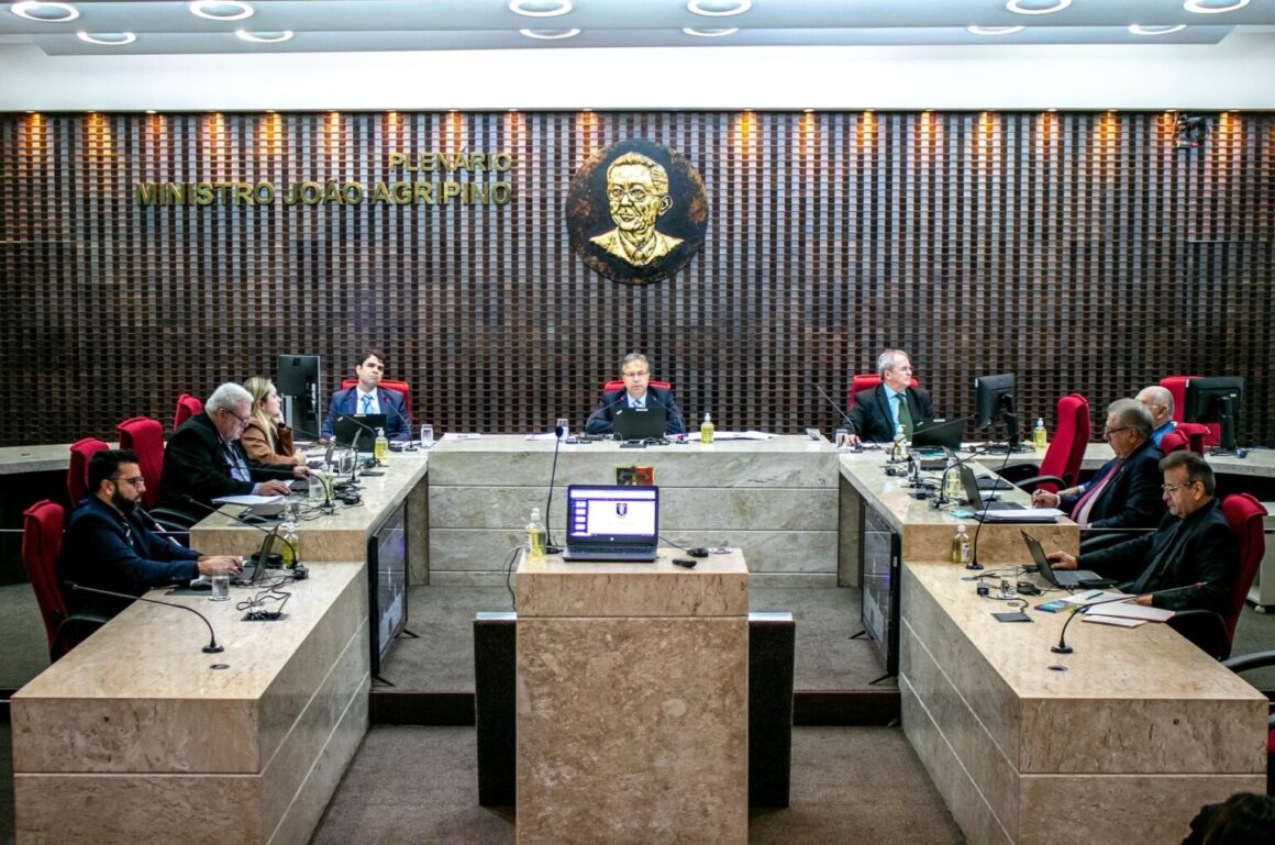 32 cidades gastaram mais com festa do que com investimentos este ano; confira