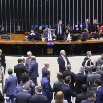 Saiba como votaram os deputados da Paraíba na derrubada do decreto do IOF