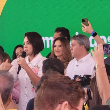 De olho no apoio em 2026, ‘Clã Morais’ recepciona Michelle Bolsonaro
