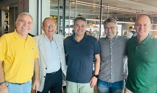 img_4816.jpg Queiroga abre as portas para Efraim, mas condiciona a palanque para Bolsonaro