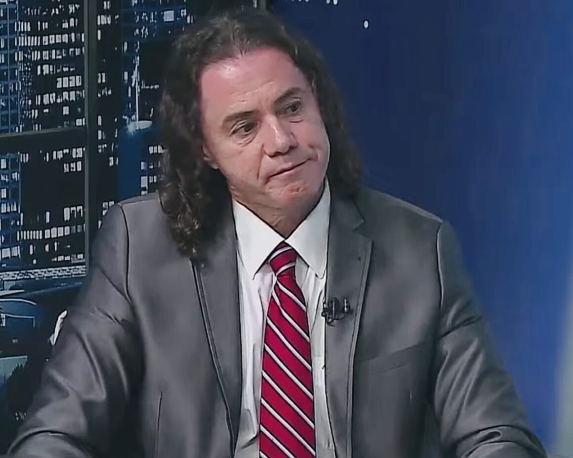 Em fala direta a Efraim, Veneziano diz que não sobe em palanque bolsonarista