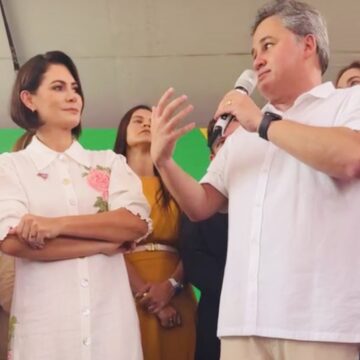 Efraim faz jus ao apoio do bolsonarismo e assina impeachment de Moraes