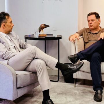 Na visita à Paraíba, presidente nacional do PSDB deixa deputados de fora