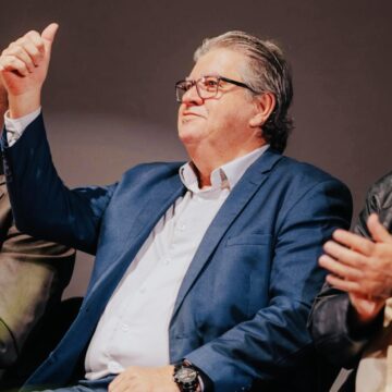 Governador é submetido a cirurgia de vesícula, mas passa bem