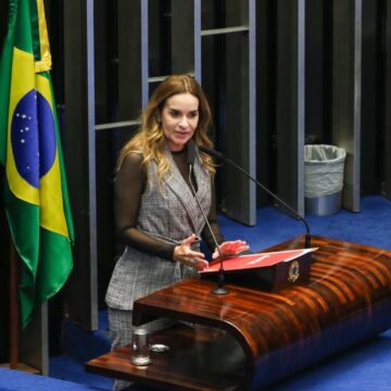 Aprovado relatório de Daniella que garante mamografia para mulheres com histórico de câncer de mama