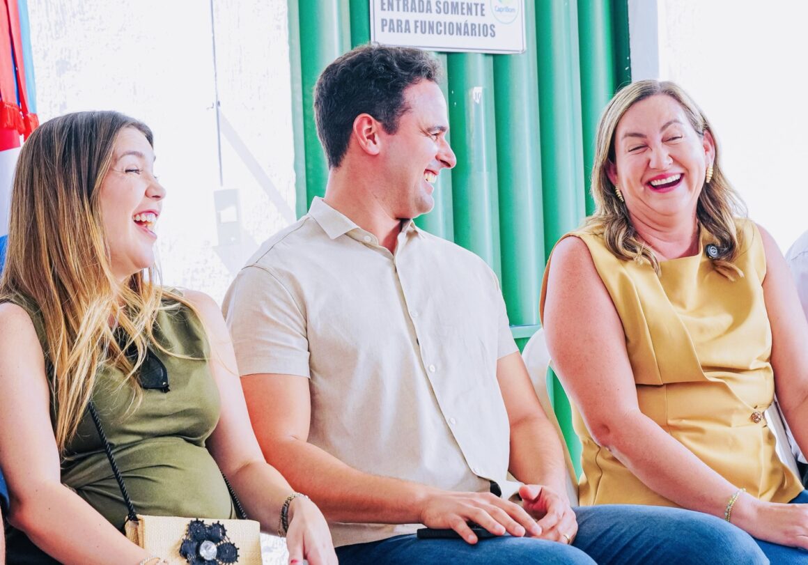 Em Monteiro, prefeita e ex-gestora anunciam apoio a Lucas Ribeiro