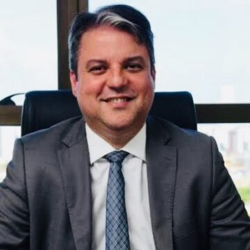 Gustavo Botto alerta para crimes que envolvem sexualização de crianças e adolescentes nas redes