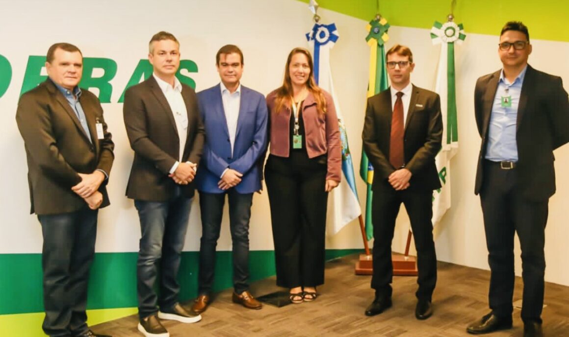 André Coutinho corre atrás do prejuízo deixado pelo antecessor com a saída da Petrobras