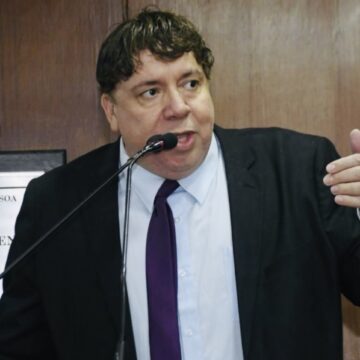 Guga apresenta atestado médico e pede afastamento de 20 dias