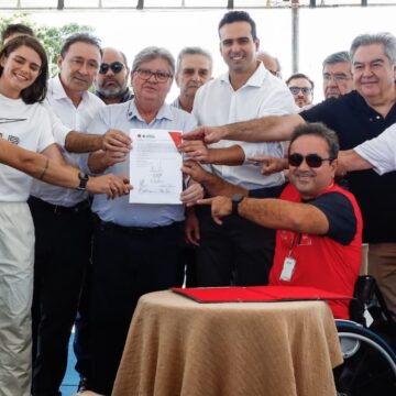 Governador assina licitação para a primeira Vila Paralímpica do NE