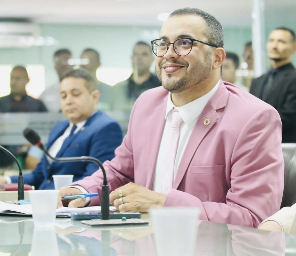 Rafafá troca Tovar por Juliana e expõe divisão da base em Campina