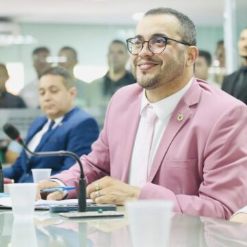 Rafafá troca Tovar por Juliana e expõe divisão da base em Campina