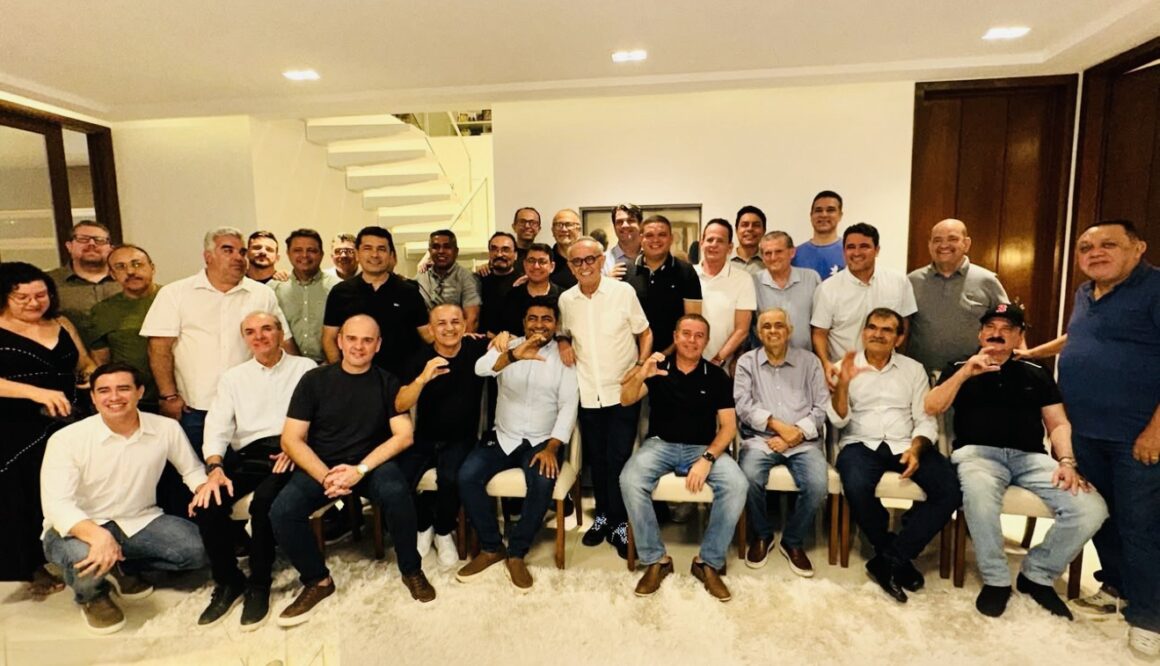 Fotografia da reunião com ‘C’ de Cícero mostra que a base está fechada